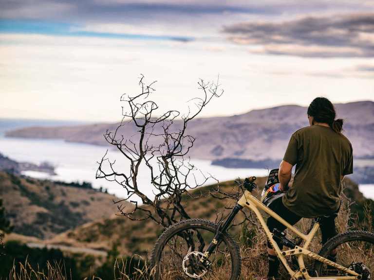 Video: Remy Morton thrashes his Commencal Clash in New Zealand