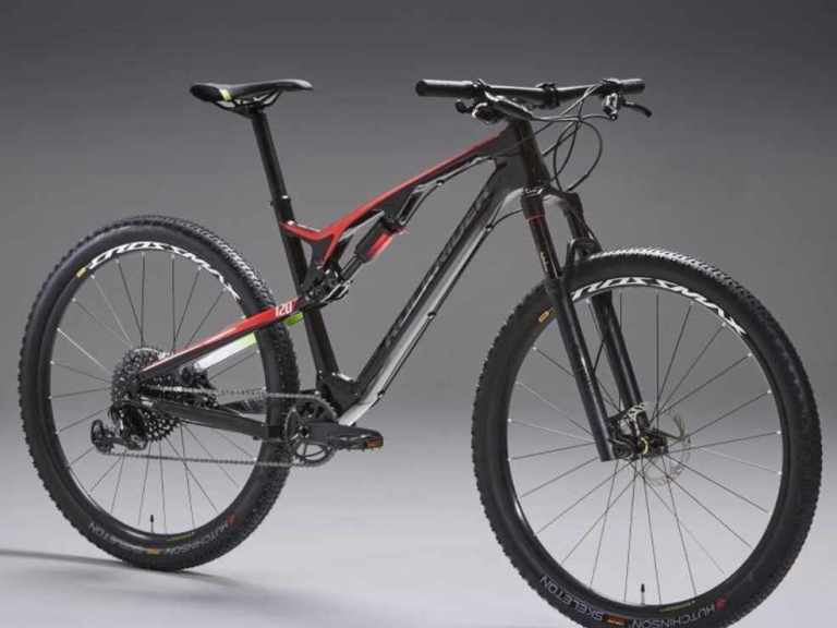 This carbon fibre, full suspension, 29er, XC bike is just £1690… in France