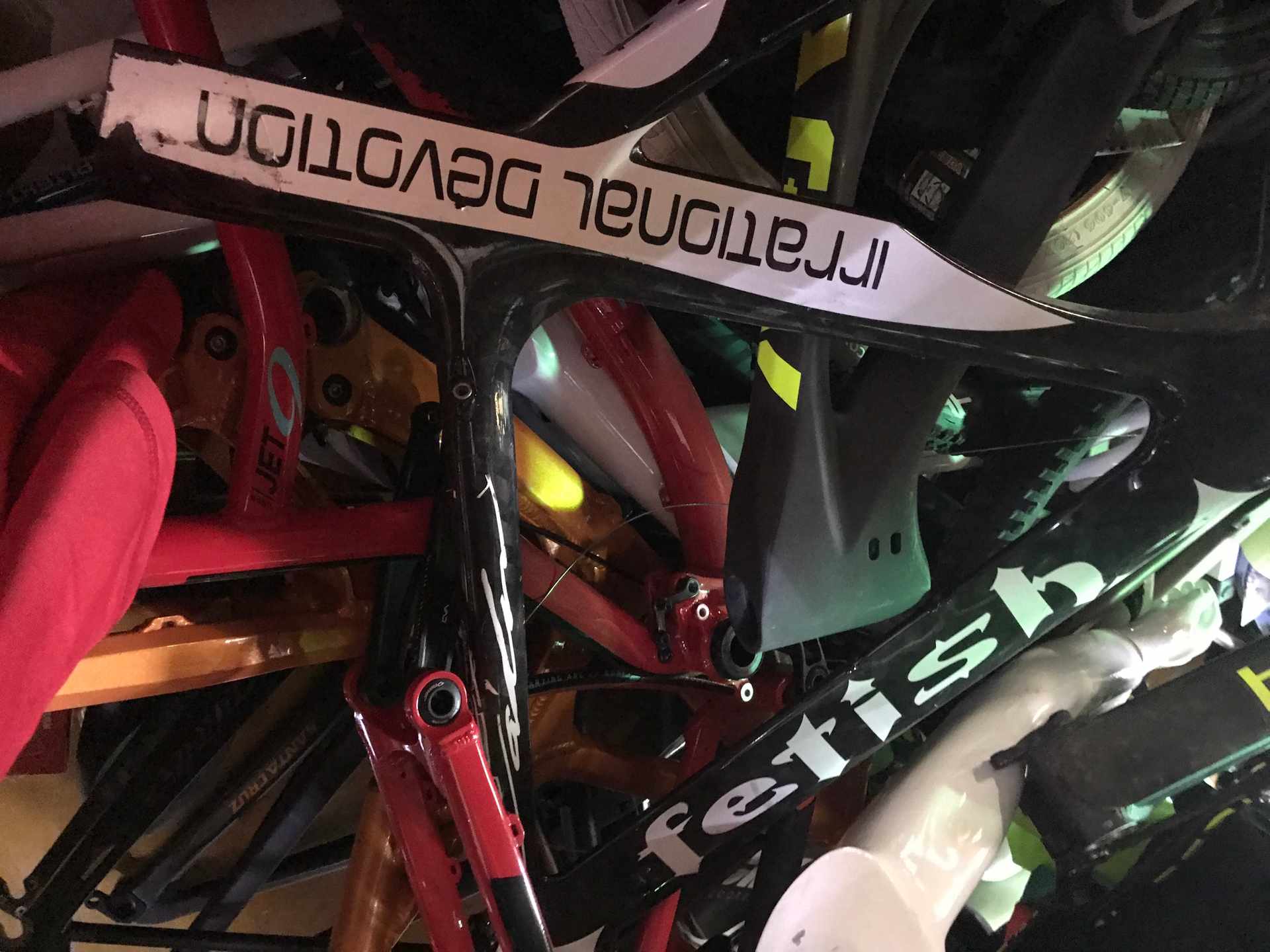 Who is bicycle pubes bike store