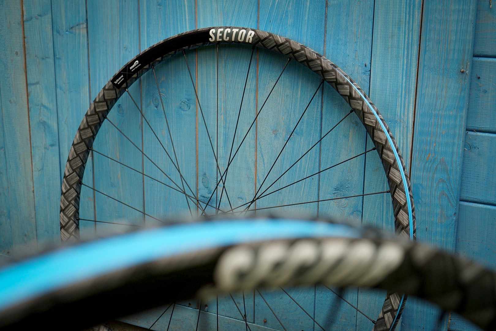 Sector 9i carbon wheels come with a built in Suit of Armour first ride review Singletrack World Magazine