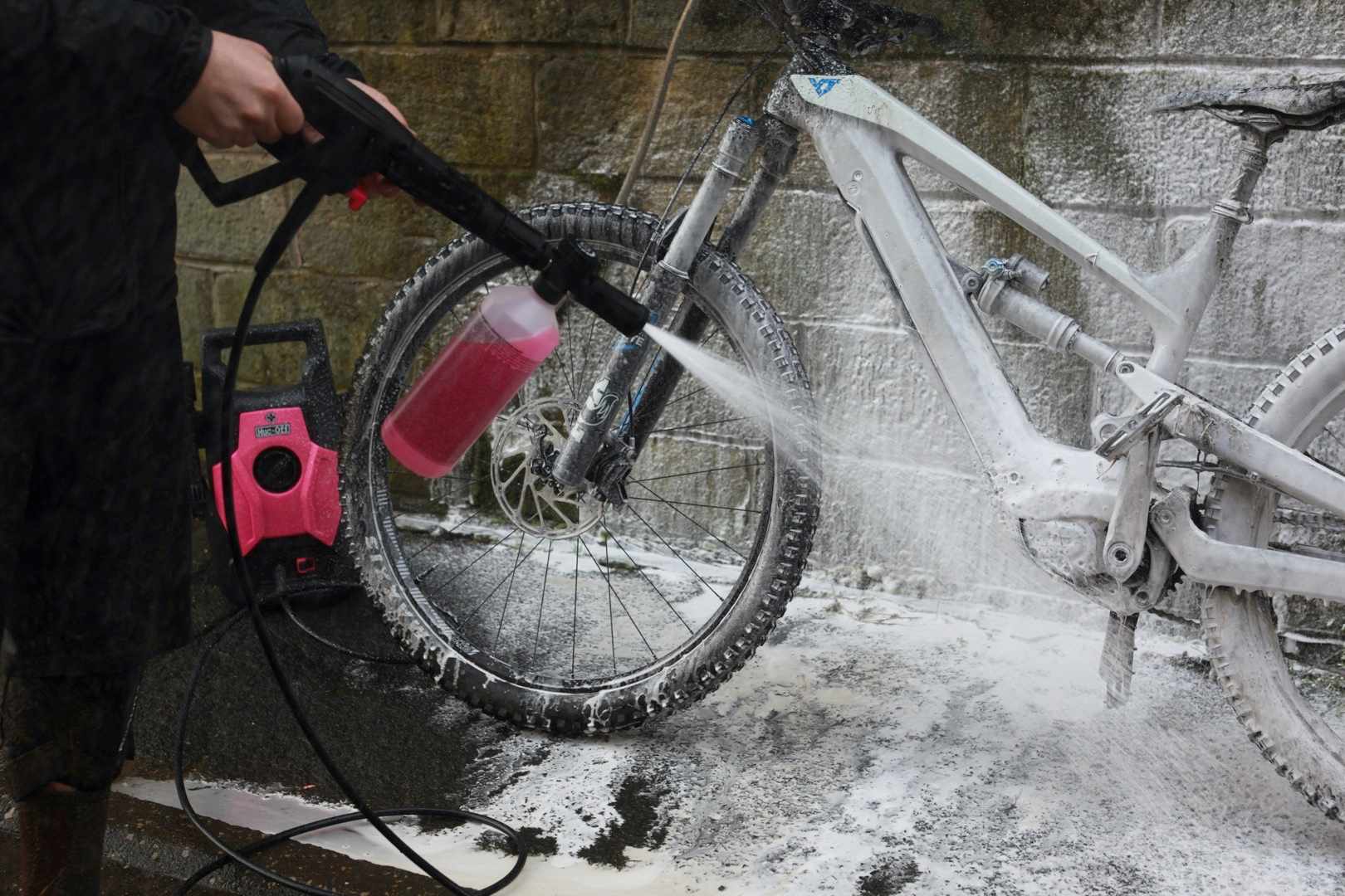 muc-off pressure washer