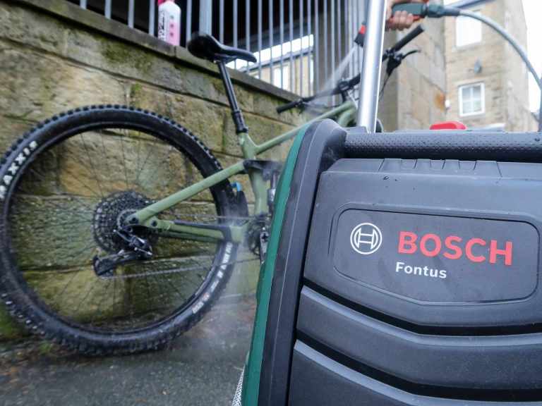 Review | Bosch Fontus Portable Bike Washer