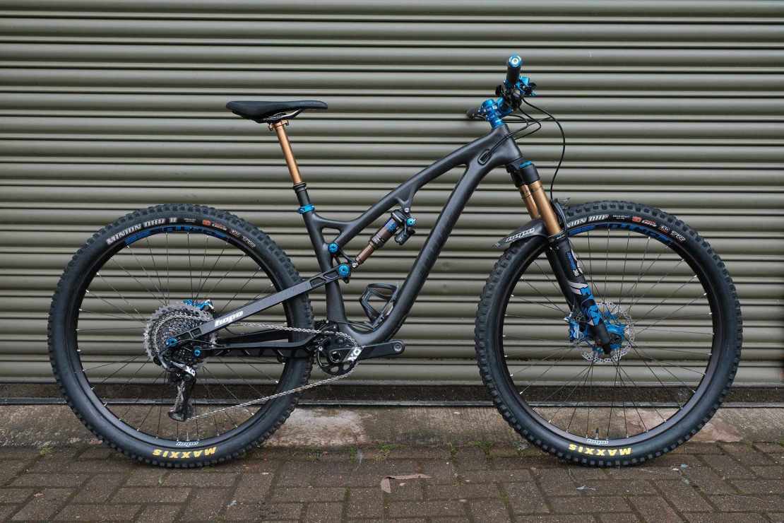 Carbon, Steel, Components and Clothing | FGF 471