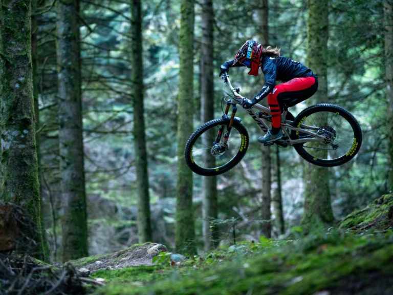 Bernard Kerr Confirms 2020 Pivot Factory Race Team : Masters Stays, Charre Joins