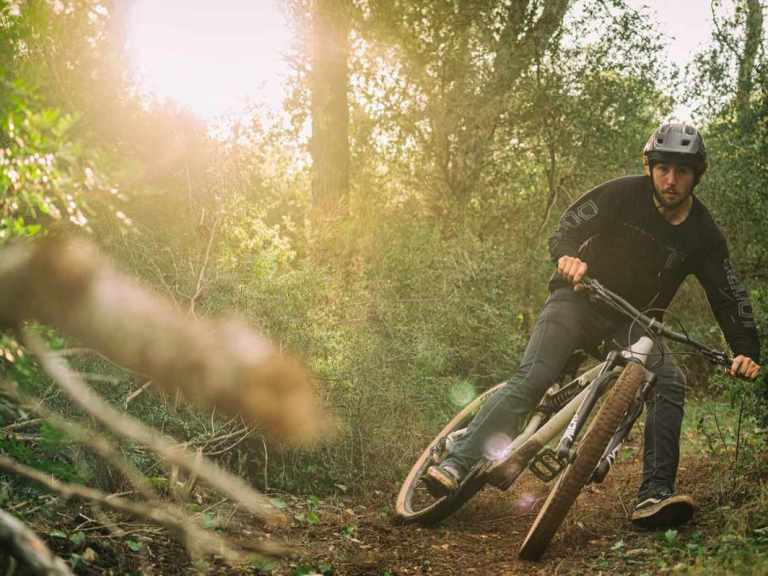 Commencal Meta TR SX | A Bike For Those That Party?