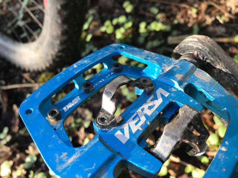 DMR Versa Pedal – Clips, Flats or Both?