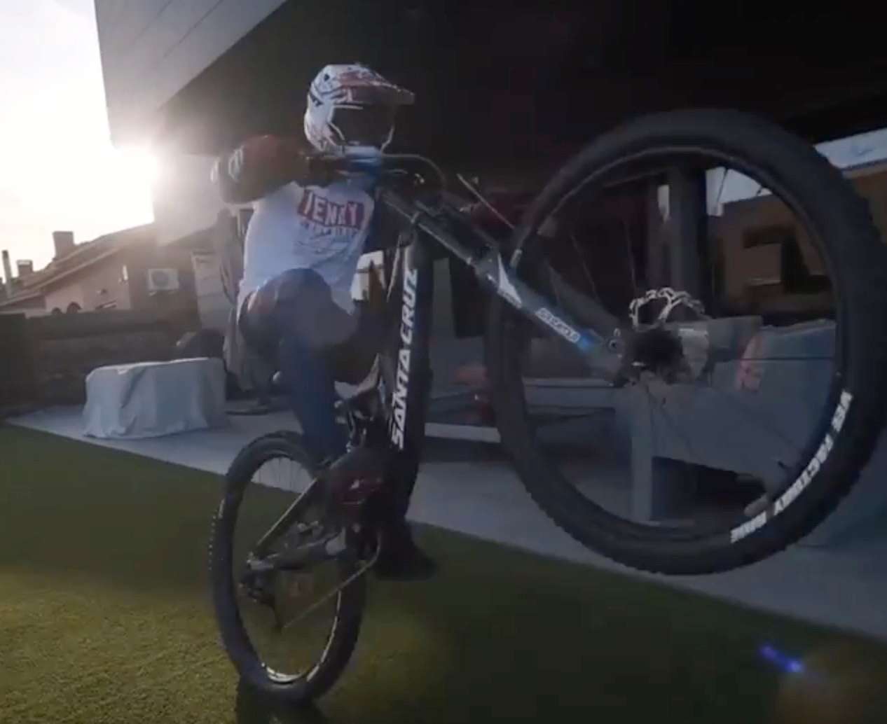 This is what the pros do when they self-isolate