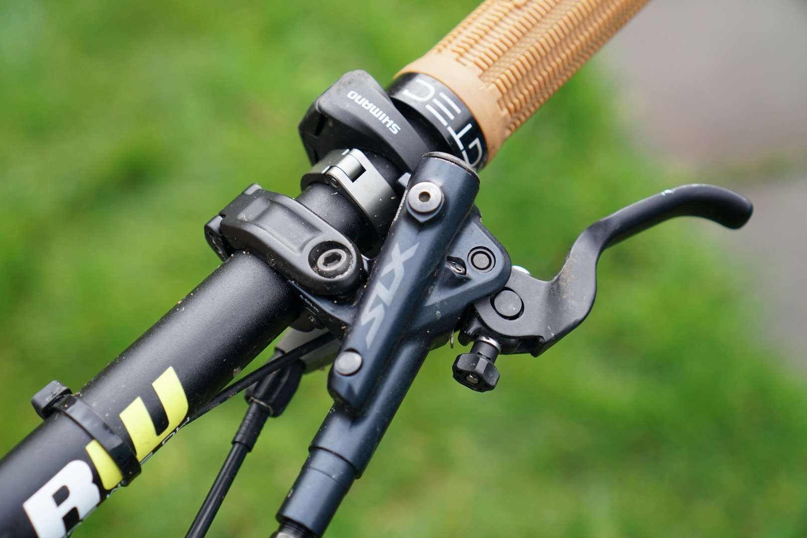 Shimano SLX M7120 4 Pot Features