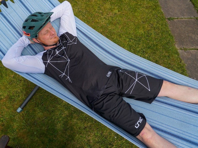 Review: Únic Signature Series, custom riding kit for everyone!