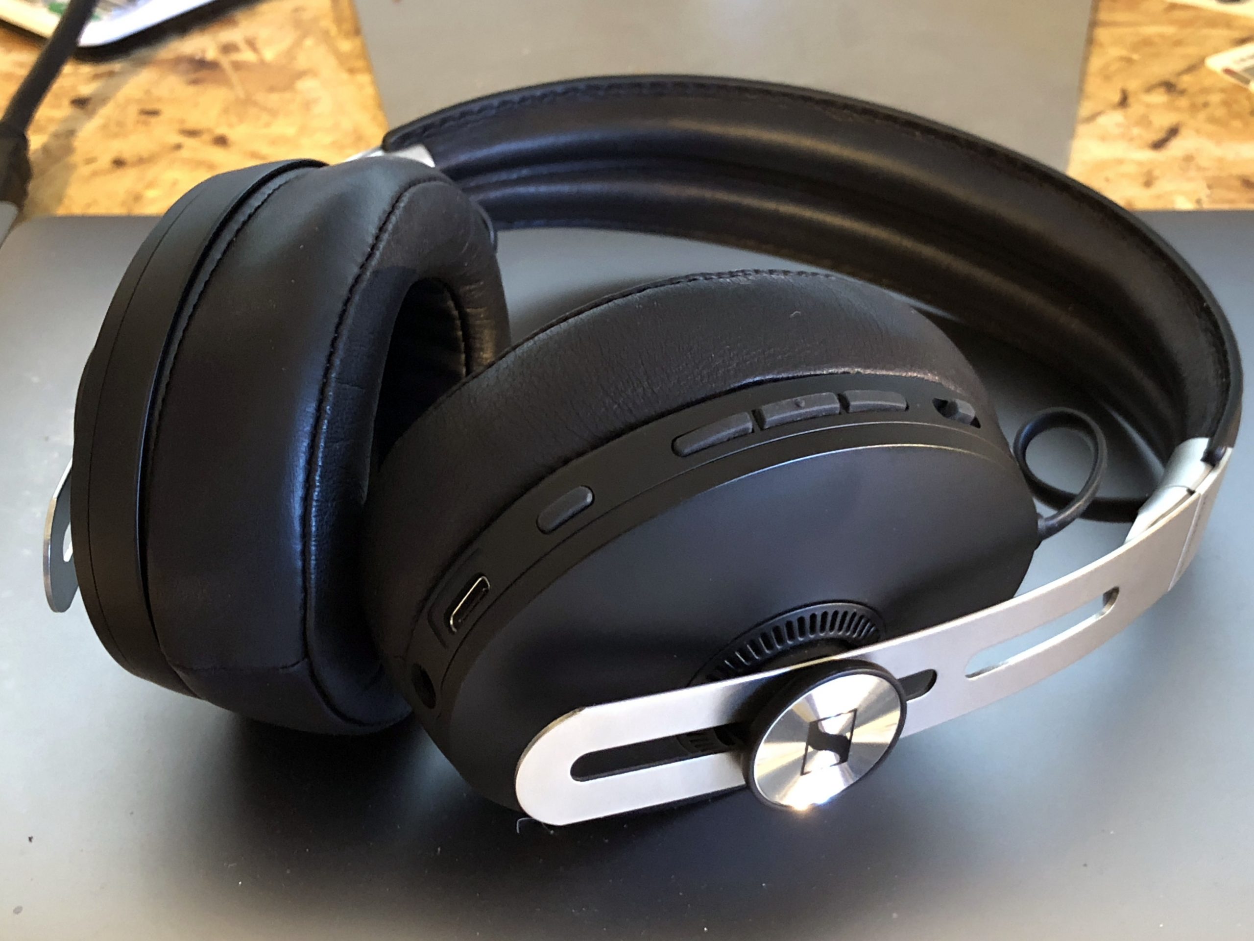 sennheiser momentum 3 headphones