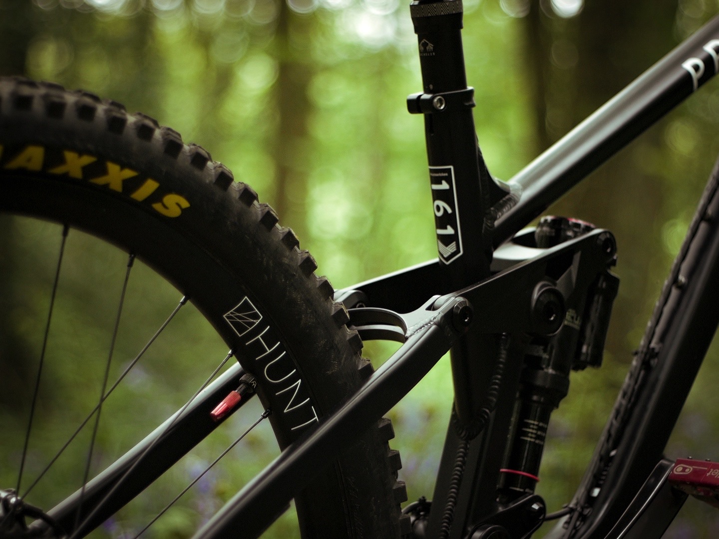 Bike Check: Chloe Taylor's custom Privateer 161