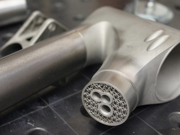 Podcast 507 | The rescued cow & Huhn Bikes mountain chicken episode