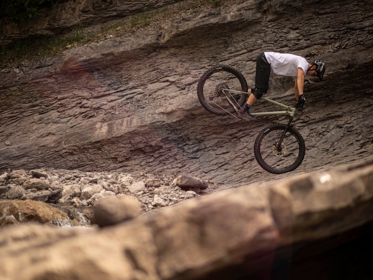 Commencal tweaks the Meta HT hardtail for 2021