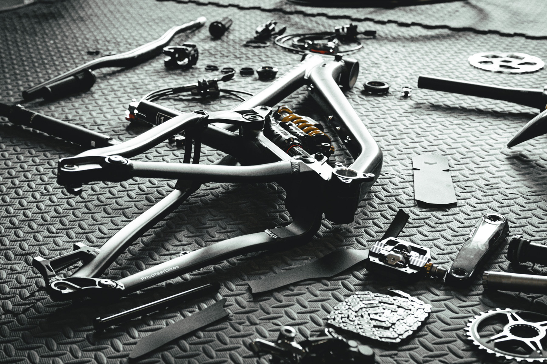 Matt Simmonds | Privateer 161 Öhlins Build