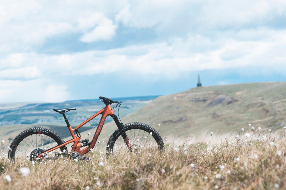 2021 Santa Cruz 5010 & Juliana Furtado: More travel!