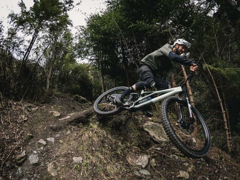 Specialized Launches The 2021 Stumpjumper: ‘The Singletrack Flow Finder’ – With Video