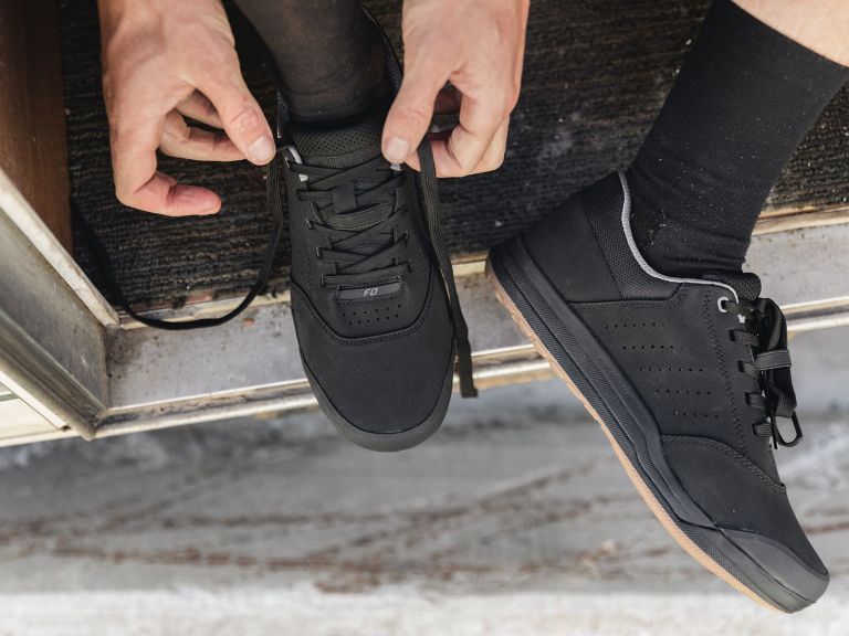 Specialized 2FO Roost Shoes – For Clip-in And Flat Riders Alike