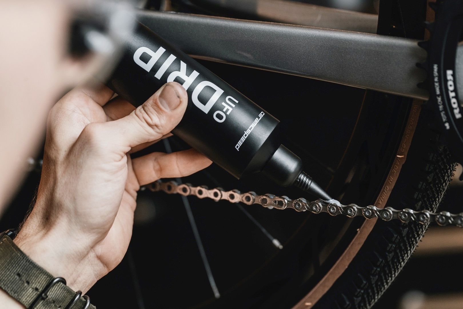 UFO Drip chain lube costs £36.95 a bottle and lasts 300km claims Ceramicspeed