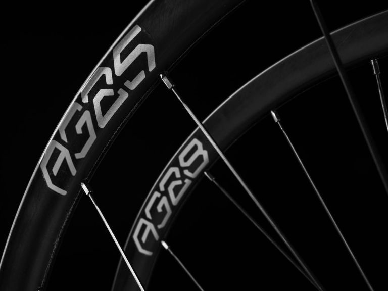 New ENVE Foundation AG25 and AG28 Gravel Wheels Launch