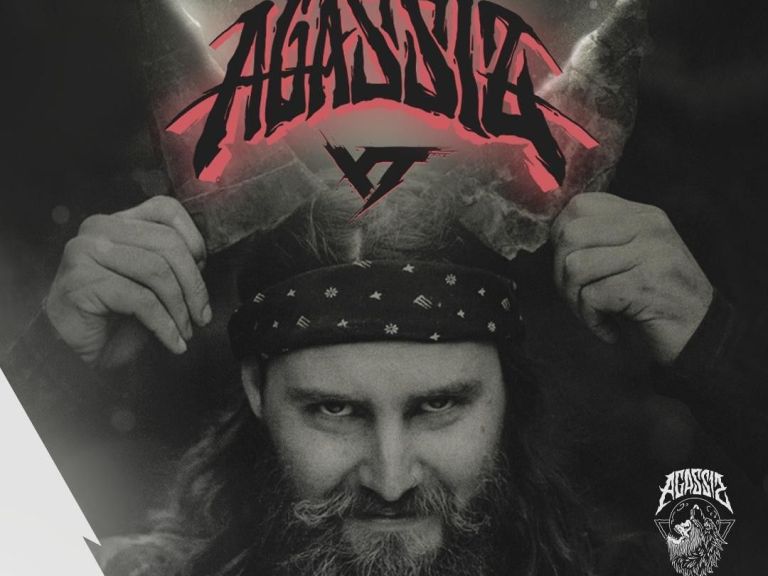 2021 Team News: Graham Agassiz joins YT Industries