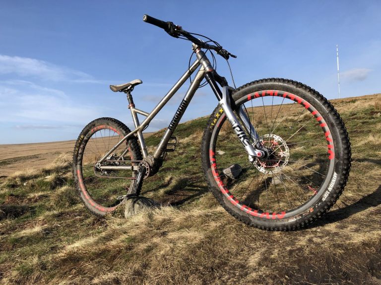Bike Check: Kingdom G 600 Belt Driven Custom Titanium Hardtail