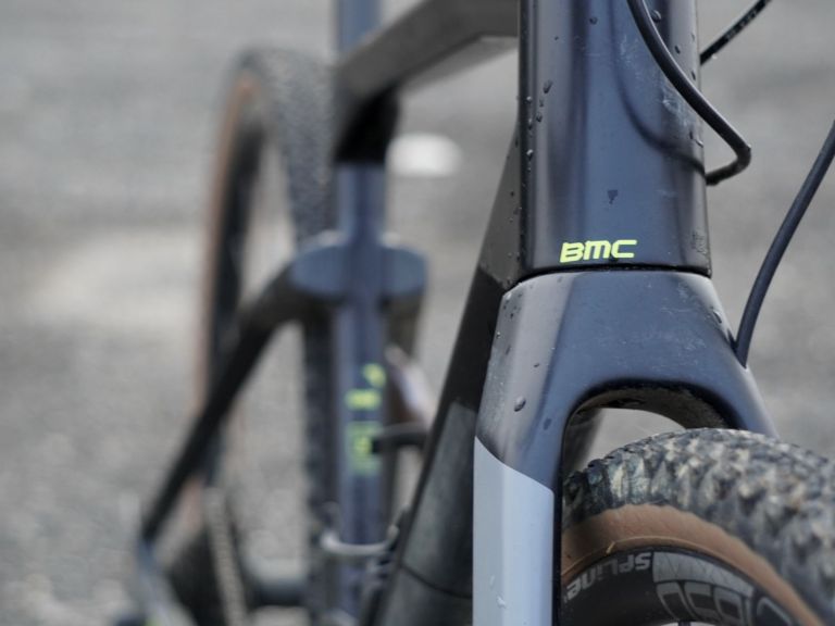 BMC URS ONE Review: 10mm Travel for Hardcore Gravel