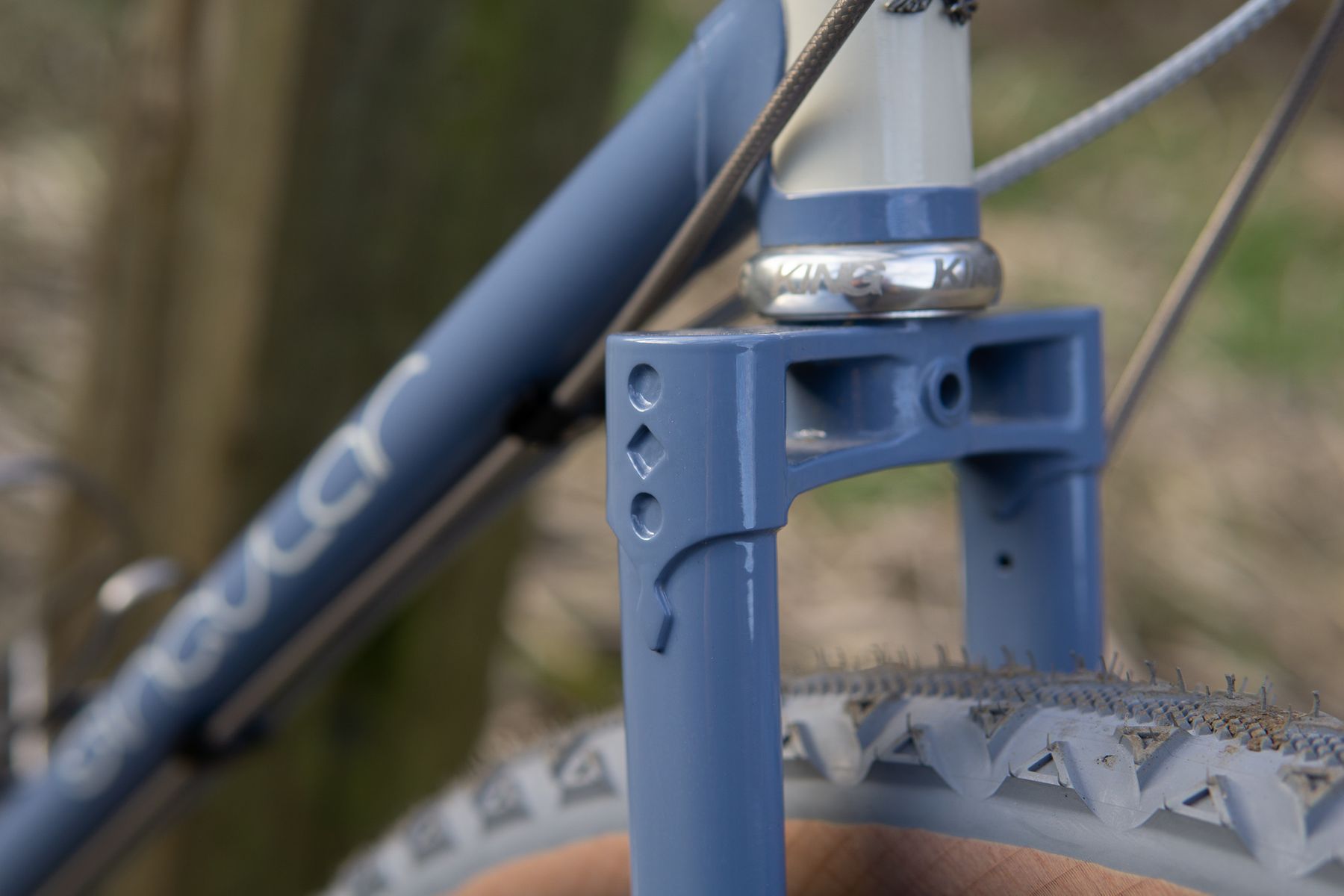 Singular Peregrine fork crown detail