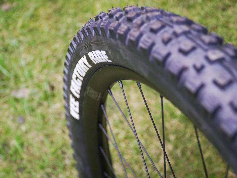 Vee Tire Attack HPL Review – amazing grip and puncture protection