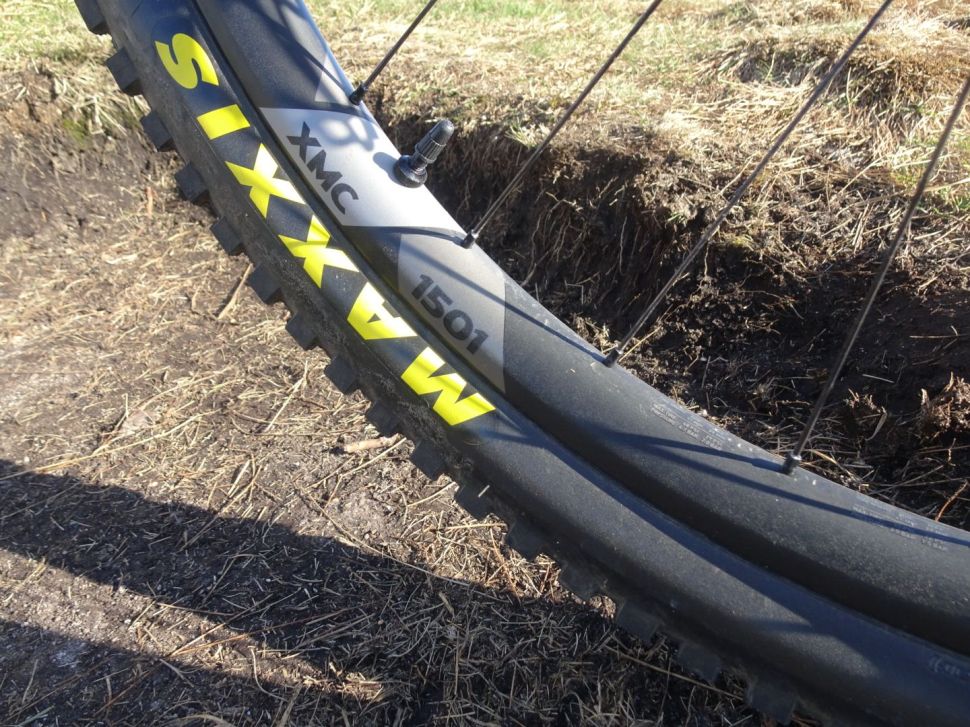 DT Swiss XMC150 Spline One wheelset