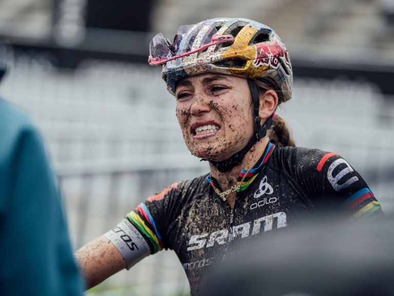 Kate Courtney Pulls out of Leogang Race due to Broken Arm