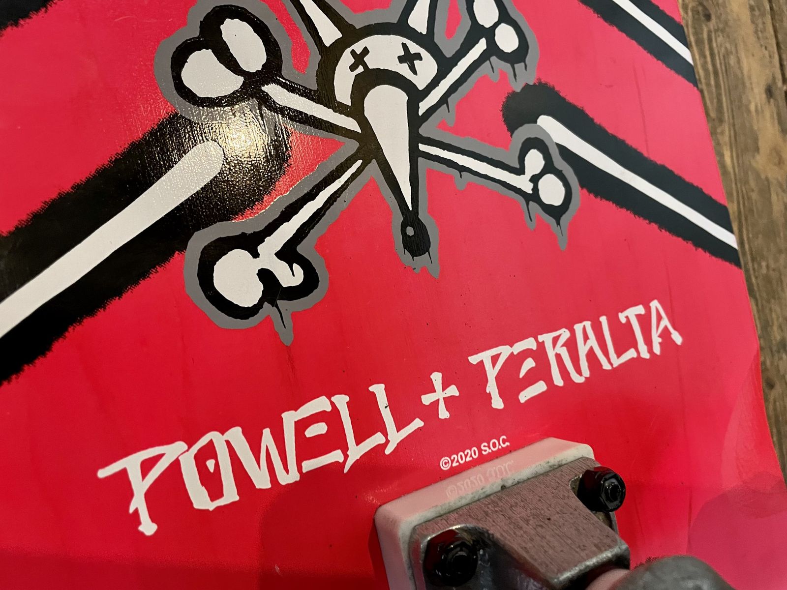 powell perelta skateboard