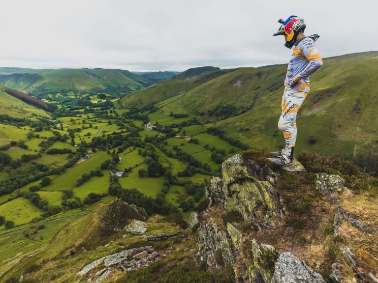 Gee Atherton Releases new Video about his Crash