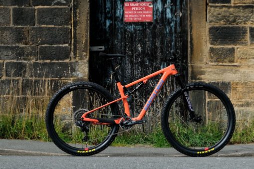 Santa Cruz Blur Carbon CC – XO1 AXS Reserve Kit
