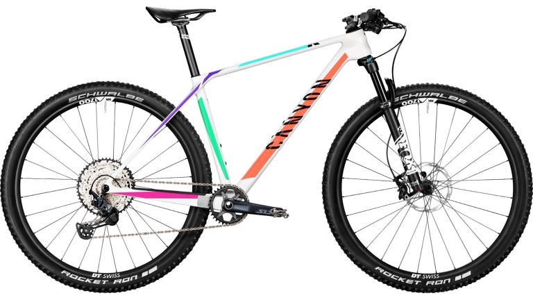 Weight weenies rejoice! Canyon releases updated Lux and Exceed for 2022