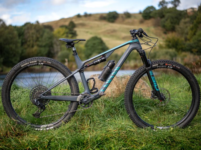 Canyon Lux World Cup CFR Team – The DATA