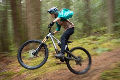 2022 Specialized Stumpy Evo Alloy boasts adjustable headset, BB height and mullet wheel compatibility!