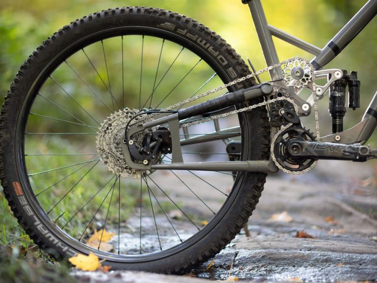 Lal Bikes Supre Drive – A Better Derailleur Solution?