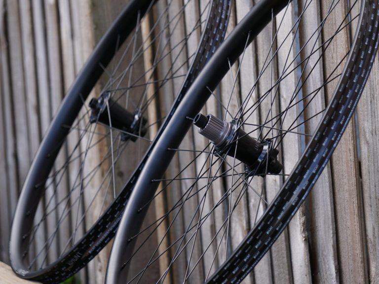 Hunt Enduro Wide V2 – Hard Hitting Hoops That Won’t Break The Bank