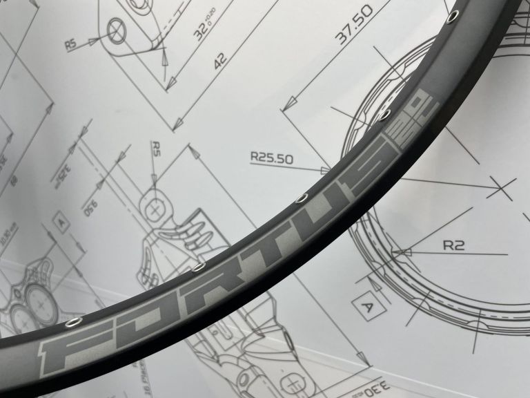 New Hope Fortus 30 SC – Lighter wheels for trail and enduro