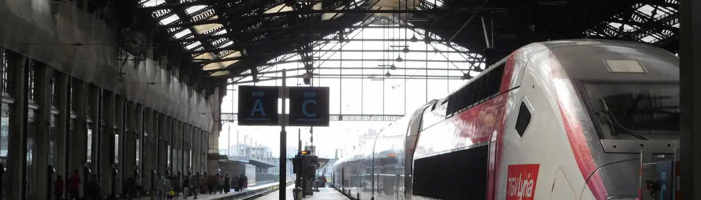 train alps london st pancras paris snow train