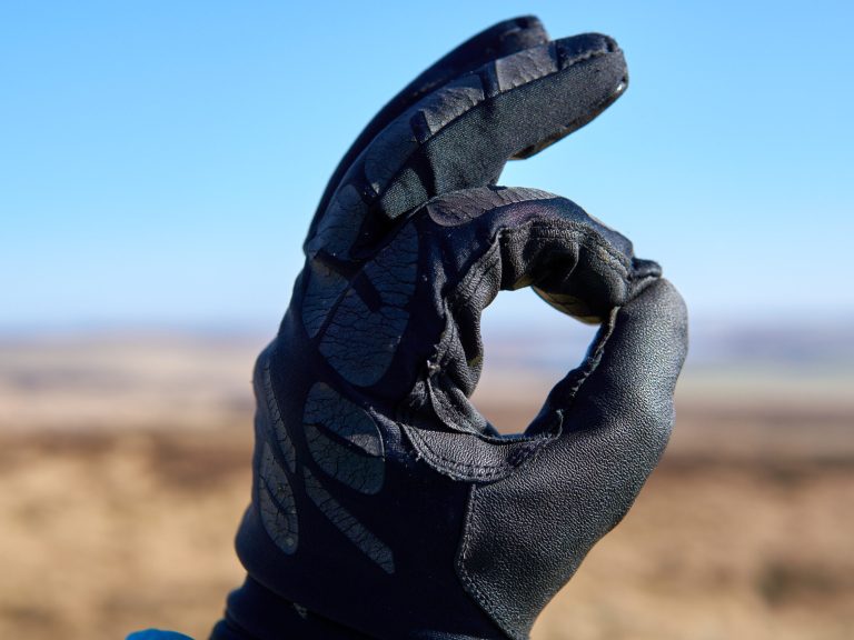 100% Brisker Hydromatic Gloves review: Proper winter gloves on a budget?