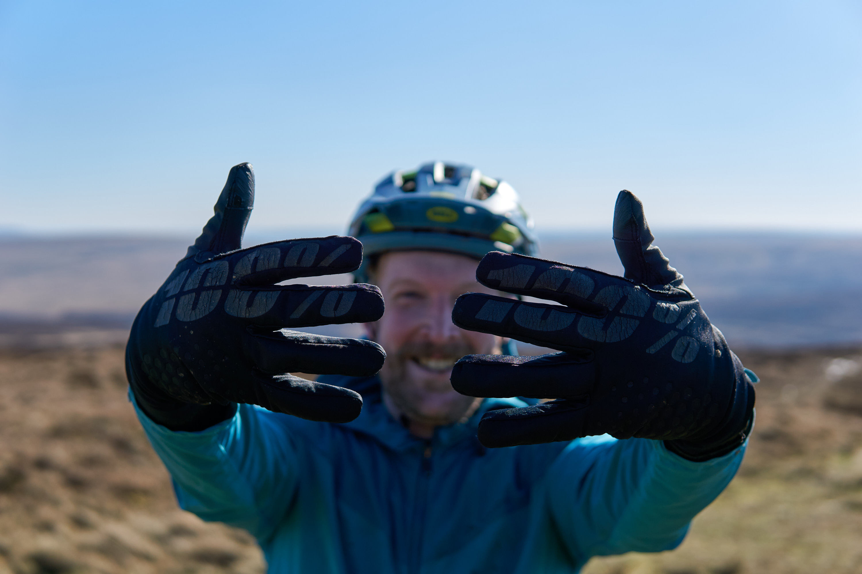 100% Brisker Hydromatic Gloves