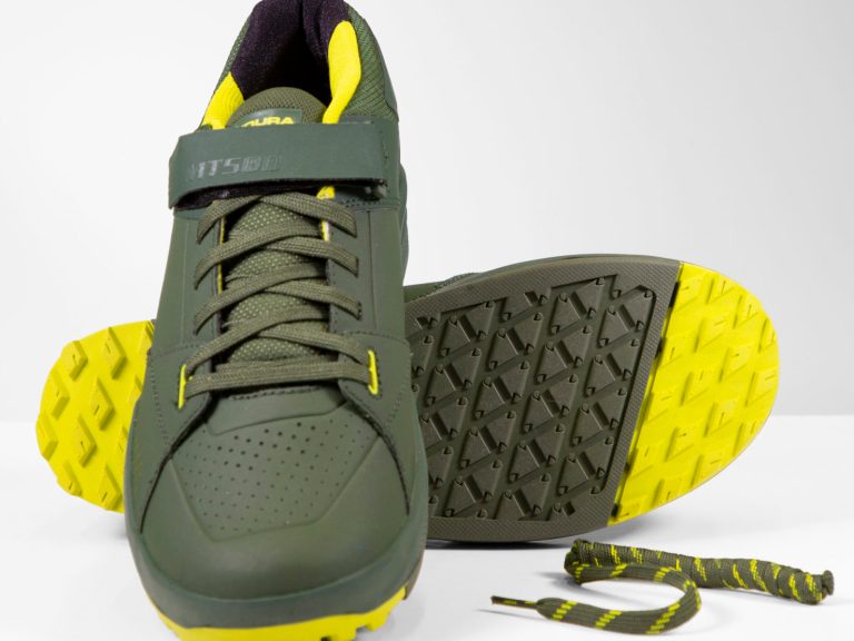 Endura mountain bike shoes: flat and clipless options