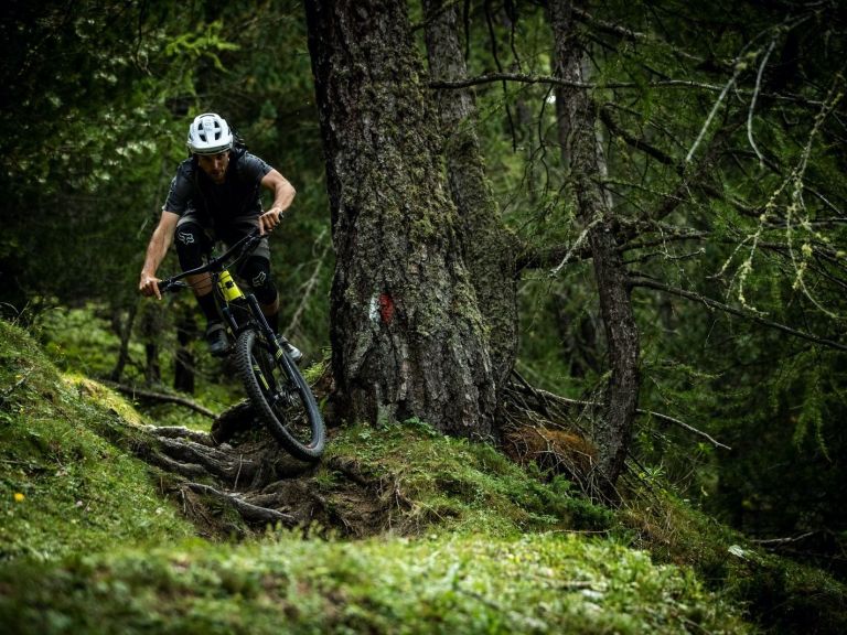 2021 Santa Cruz Heckler EP8 and MX announced!