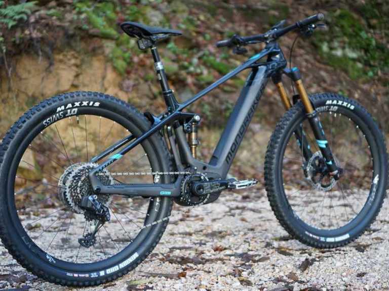 Riding the 19.3kg Mondraker Crafty Carbon RR SL – First Ride Review