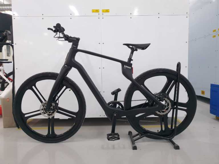 Fernando Alonso and his 3D printed ebike