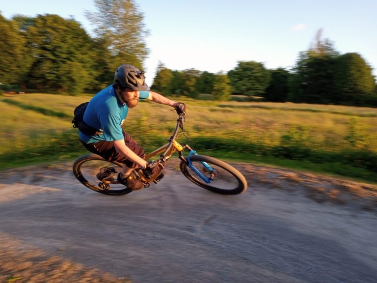 Carbon Wasp Truffle Review: All the Speed