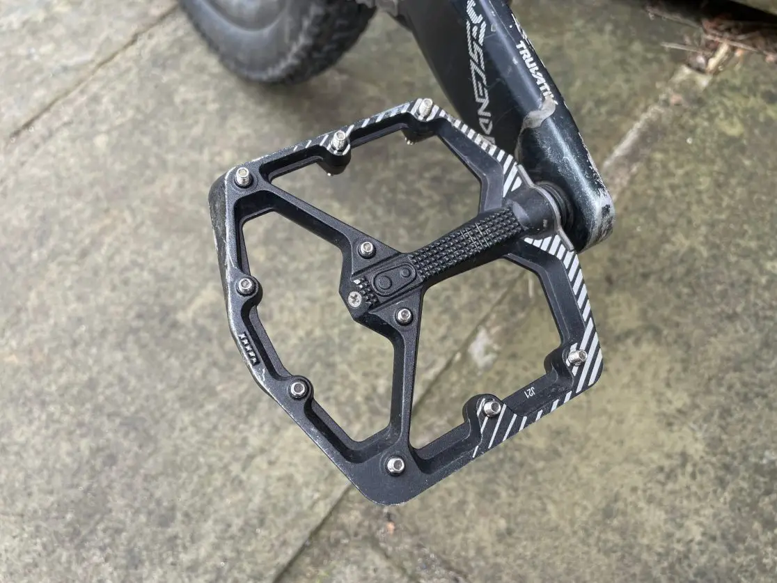 Crank Brothers Stamp 7 flat pedal review