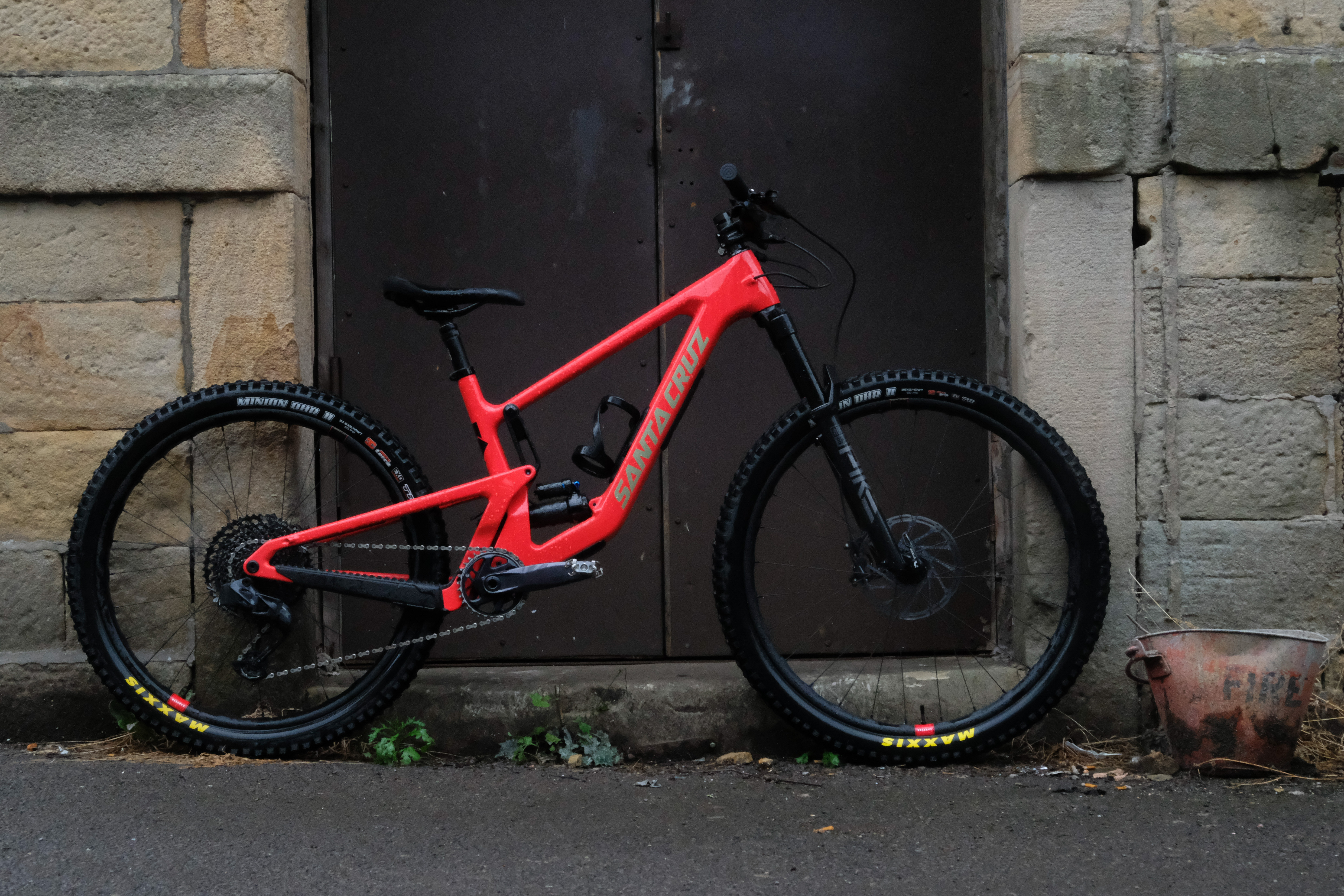 New Santa Cruz 5010 first ride review of mid travel mullet Singletrack World Magazine