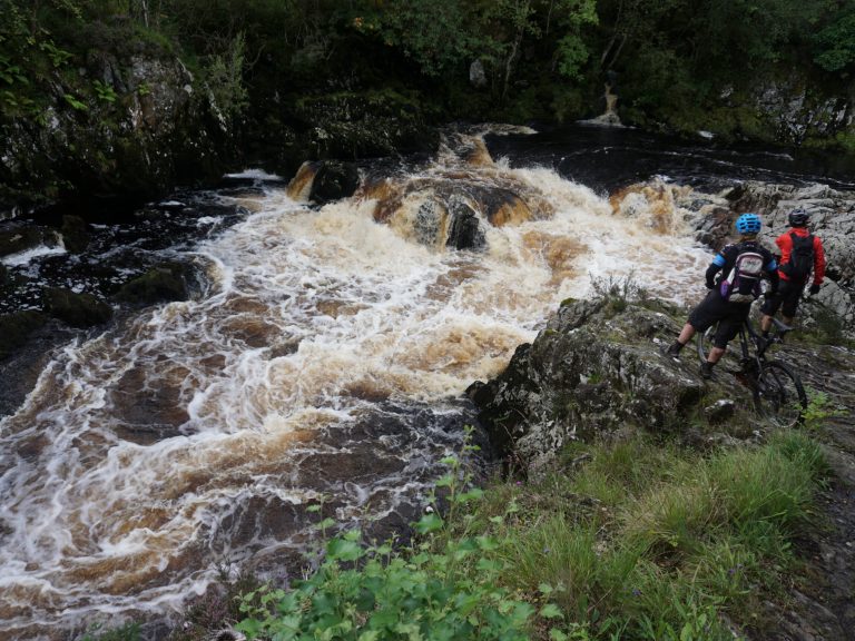 Singletrack World Issue 145: The Science Of Waterproofing